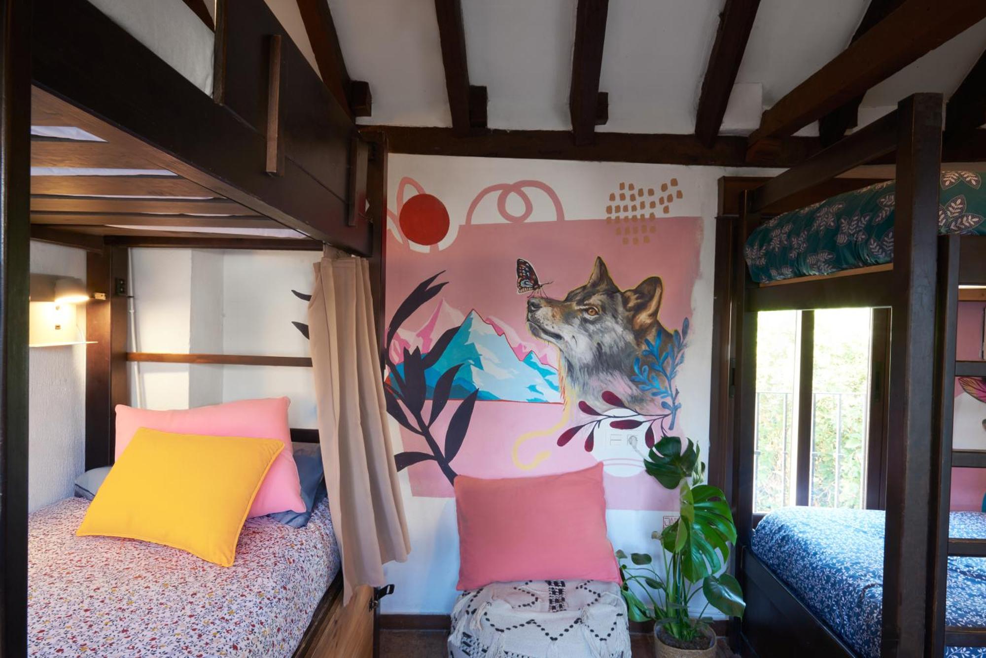 Bed in 4-Bed Mixed Dormitory Room